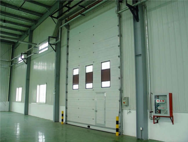Industrial Sectional Lift Gate
