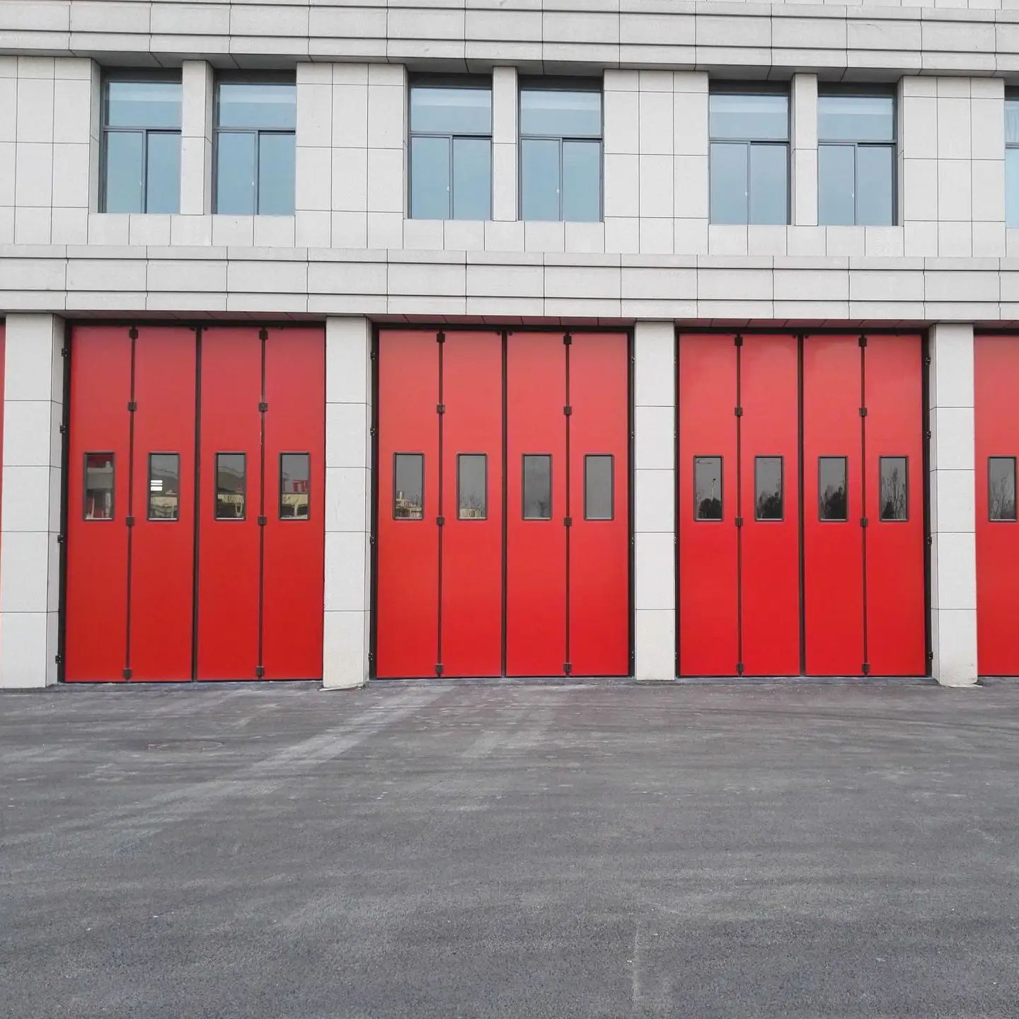 Industrial Automatic Horizontal Folding Door image 1
