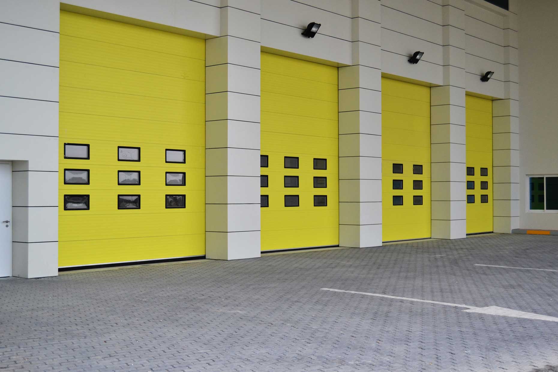Steel Industrial Sectional Door for Logistics Centers product description 1